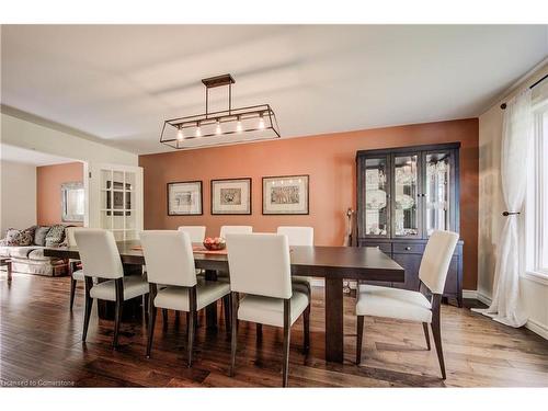 460 Drake Circle, Waterloo, ON - Indoor Photo Showing Dining Room