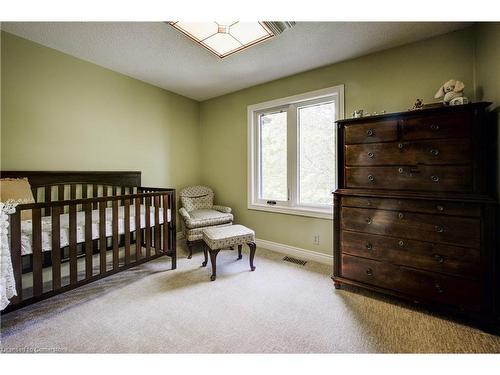 460 Drake Circle, Waterloo, ON - Indoor Photo Showing Bedroom