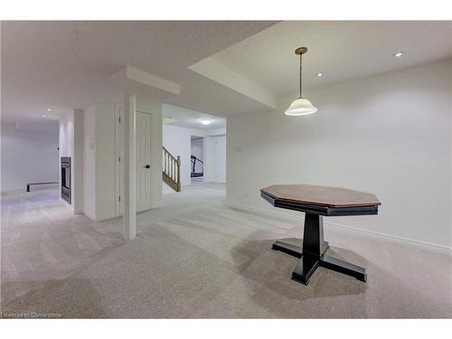 460 Drake Circle, Waterloo, ON - Indoor Photo Showing Other Room