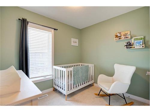 32-51 Sparrow Avenue, Cambridge, ON - Indoor Photo Showing Bedroom