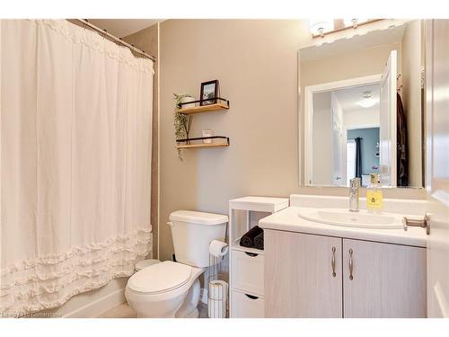 32-51 Sparrow Avenue, Cambridge, ON - Indoor Photo Showing Bathroom