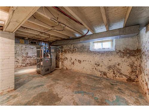 68 Park Avenue, Cambridge, ON - Indoor Photo Showing Basement