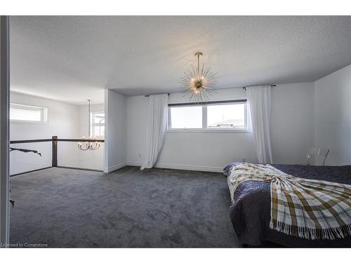 131 Tamarack Boulevard, Woodstock, ON - Indoor Photo Showing Bedroom