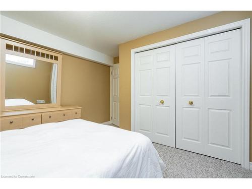 74 Hearthwood Crescent, Kitchener, ON - Indoor Photo Showing Bedroom