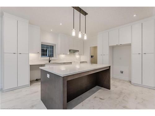 Lot 15-900 Nathalie Court, Kitchener, ON - Indoor Photo Showing Kitchen With Upgraded Kitchen