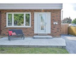 63 Cartier Drive  Kitchener, ON N2E 1E3