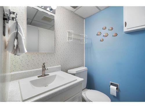 6 Inlet Avenue, Kitchener, ON - Indoor Photo Showing Bathroom