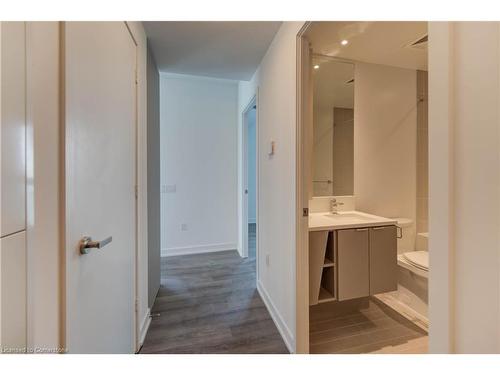 5603-3883 Quartz Road, Mississauga, ON - Indoor Photo Showing Bathroom