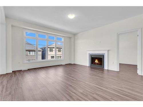 26 Hearn Street, Bond Head, ON - Indoor Photo Showing Living Room With Fireplace