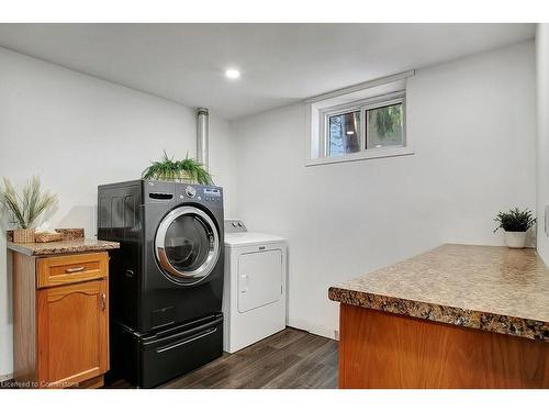 17 Liberty Drive, Cambridge, ON - Indoor Photo Showing Laundry Room