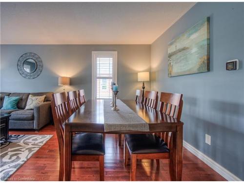 99 Bluerock Crescent, Cambridge, ON - Indoor Photo Showing Dining Room