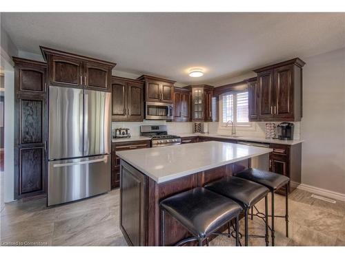 99 Bluerock Crescent, Cambridge, ON - Indoor Photo Showing Kitchen