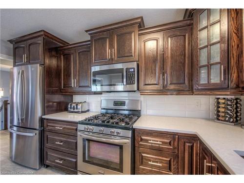 99 Bluerock Crescent, Cambridge, ON - Indoor Photo Showing Kitchen