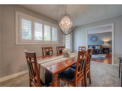 99 Bluerock Crescent, Cambridge, ON - Indoor Photo Showing Dining Room