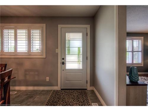 99 Bluerock Crescent, Cambridge, ON - Indoor Photo Showing Other Room