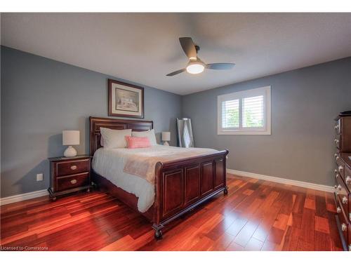 99 Bluerock Crescent, Cambridge, ON - Indoor Photo Showing Bedroom