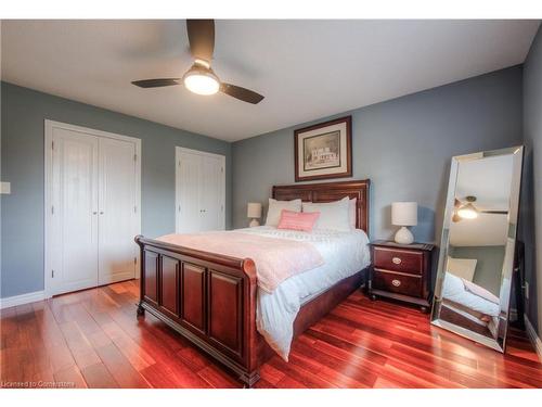 99 Bluerock Crescent, Cambridge, ON - Indoor Photo Showing Bedroom