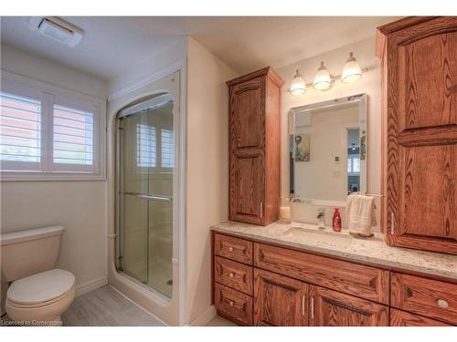 99 Bluerock Crescent, Cambridge, ON - Indoor Photo Showing Bathroom