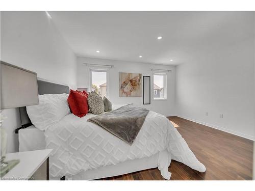 265 Pineglen Crescent, Kitchener, ON - Indoor Photo Showing Bedroom