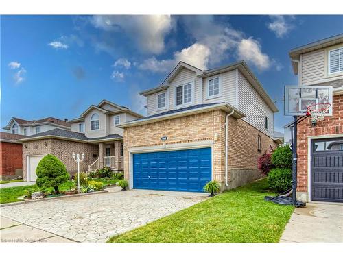 182 Hollyridge Crescent, Kitchener, ON - Outdoor With Facade