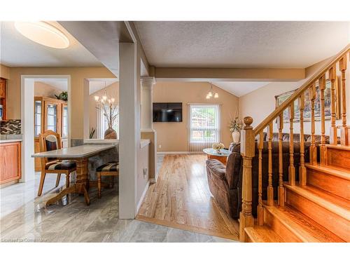 182 Hollyridge Crescent, Kitchener, ON - Indoor Photo Showing Other Room