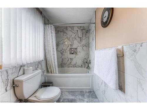 182 Hollyridge Crescent, Kitchener, ON - Indoor Photo Showing Bathroom