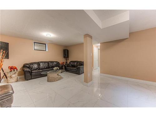 182 Hollyridge Crescent, Kitchener, ON - Indoor