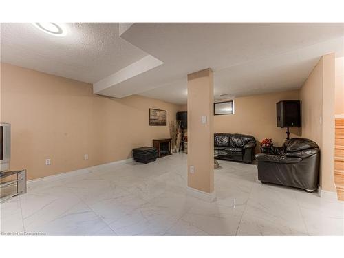 182 Hollyridge Crescent, Kitchener, ON - Indoor