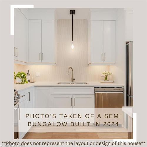 103 South Parkwood Boulevard, Elmira, ON - Indoor Photo Showing Kitchen With Double Sink