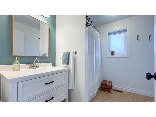 4097 Riverside St Street, Millbank, ON - Indoor Photo Showing Bathroom