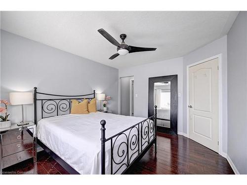 3-125 Black Bridge Road, Cambridge, ON - Indoor Photo Showing Bedroom