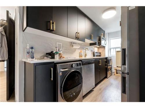 199 Ahrens Street W, Kitchener, ON - Indoor Photo Showing Laundry Room