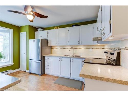 14-2651 Aquitaine Avenue, Mississauga, ON - Indoor Photo Showing Kitchen With Double Sink