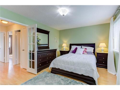 14-2651 Aquitaine Avenue, Mississauga, ON - Indoor Photo Showing Bedroom