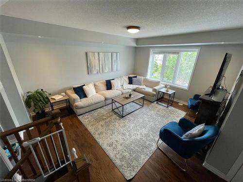 518 Goldenrod Lane, Kitchener, ON - Indoor Photo Showing Living Room