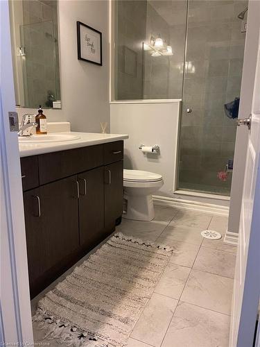 518 Goldenrod Lane, Kitchener, ON - Indoor Photo Showing Bathroom