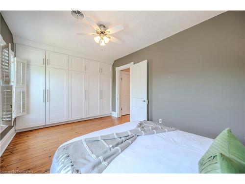 37 Merion Street, Guelph, ON - Indoor Photo Showing Bedroom