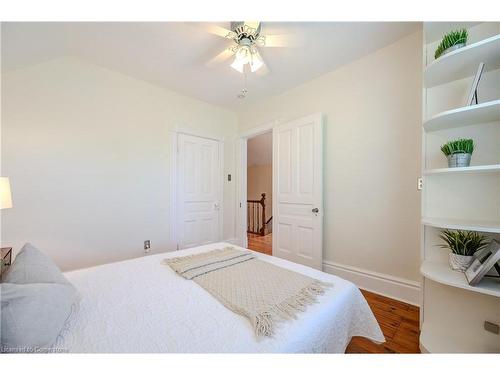 37 Merion Street, Guelph, ON - Indoor Photo Showing Bedroom