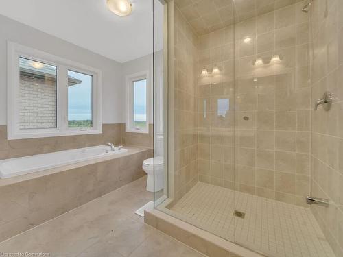 193 Leslie Davis Street, Ayr, ON - Indoor Photo Showing Bathroom