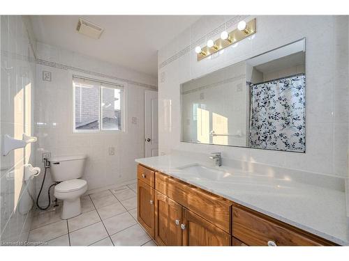 102 Flaherty Drive, Guelph, ON - Indoor Photo Showing Bathroom