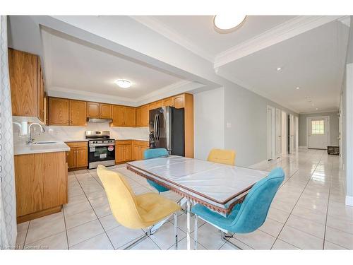 102 Flaherty Drive, Guelph, ON - Indoor Photo Showing Kitchen