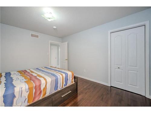 102 Flaherty Drive, Guelph, ON - Indoor Photo Showing Bedroom