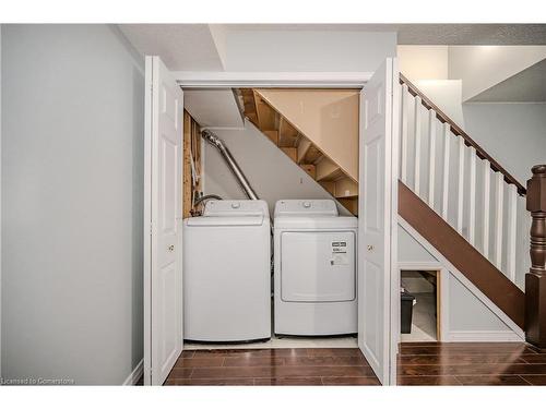 102 Flaherty Drive, Guelph, ON - Indoor Photo Showing Laundry Room