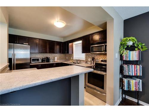 398 Sienna Crescent, Kitchener, ON - Indoor Photo Showing Kitchen With Stainless Steel Kitchen