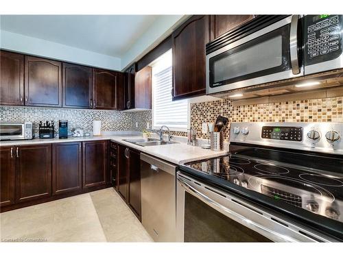 398 Sienna Crescent, Kitchener, ON - Indoor Photo Showing Kitchen With Stainless Steel Kitchen With Double Sink