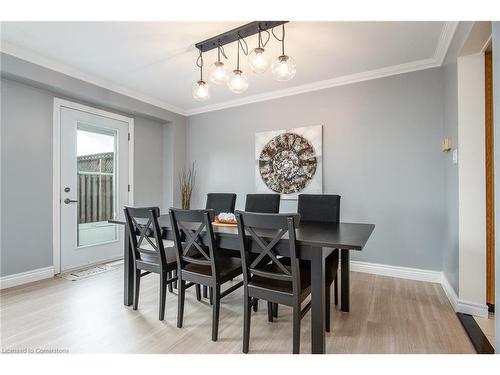 1-505 Oakvale Drive, Waterloo, ON - Indoor Photo Showing Dining Room