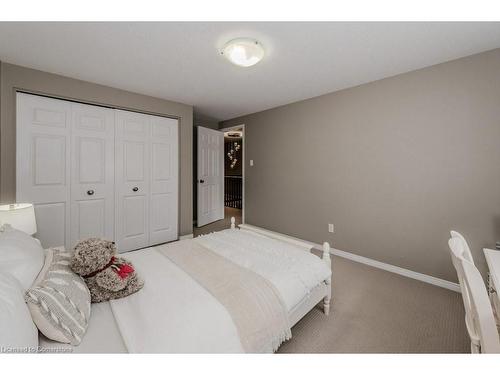 517 Peach Blossom Court, Kitchener, ON - Indoor Photo Showing Bedroom