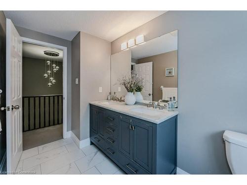 517 Peach Blossom Court, Kitchener, ON - Indoor Photo Showing Bathroom