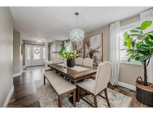 517 Peach Blossom Court, Kitchener, ON - Indoor Photo Showing Dining Room