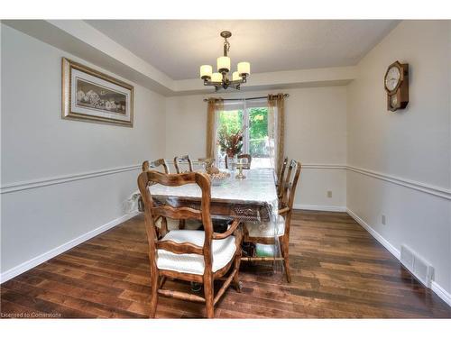 1135 Iroquois Crescent, Woodstock, ON - Indoor Photo Showing Dining Room